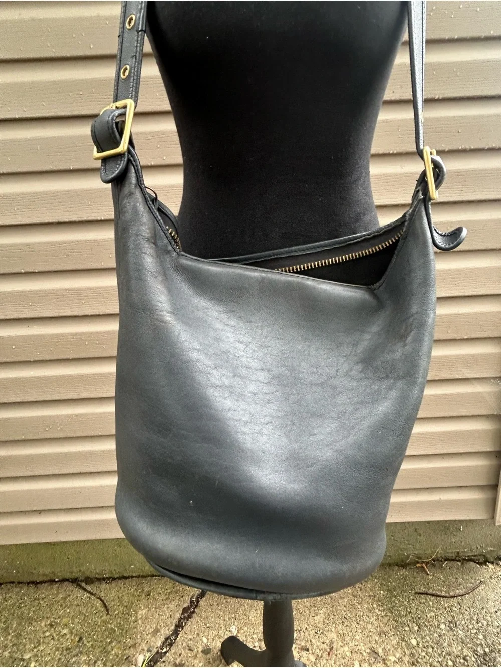 Vintage 1995 Coach Duffle Sac #9085 Black Glove Tanned Leather Made in USA